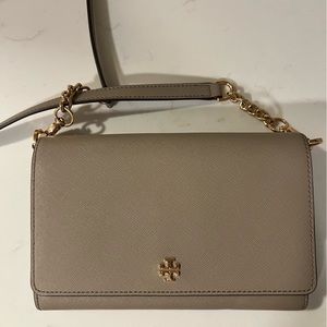 Tory Burch Emerson chain wallet